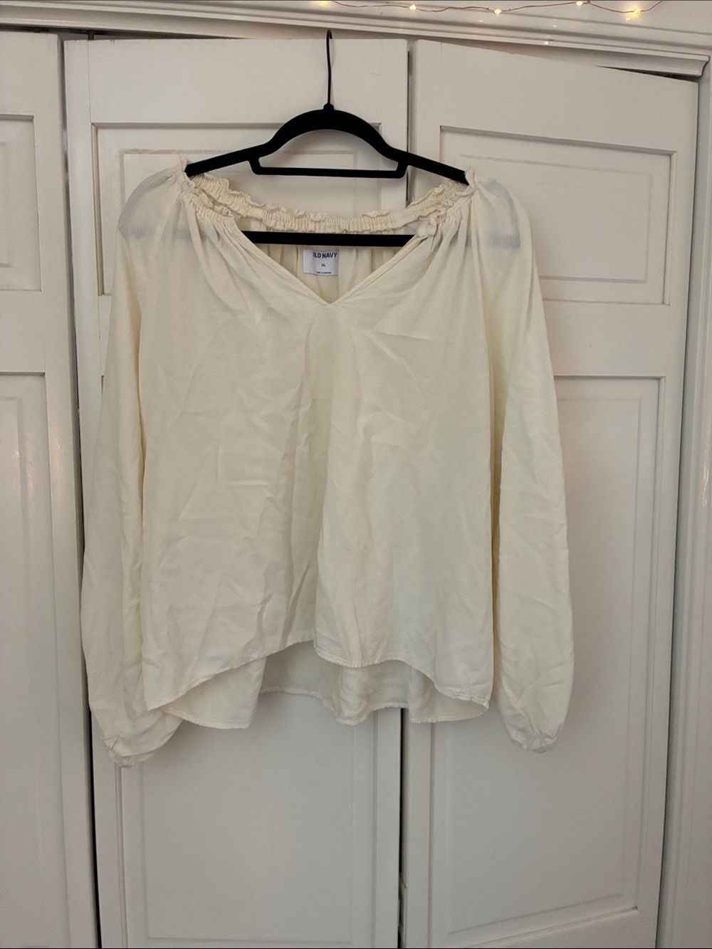 Old Navy Cream Off-Shoulder Peasant Blouse